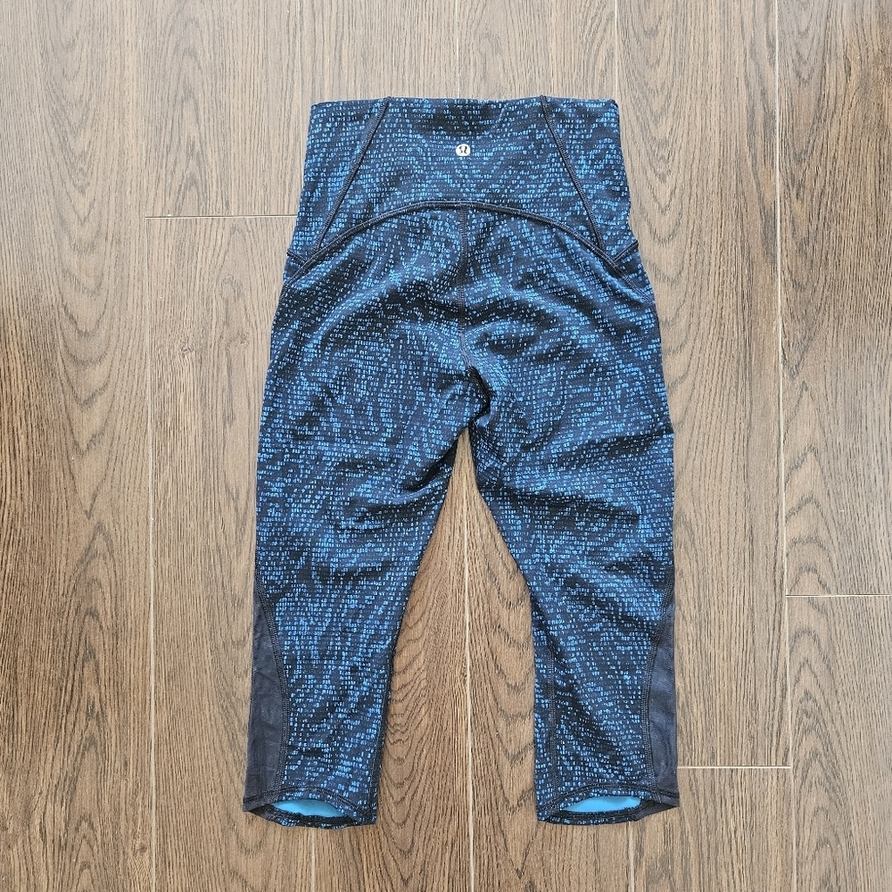 Lululemon Train Times Crop (17") Pulse Capri Black Size 4 - Picture 10 of 10